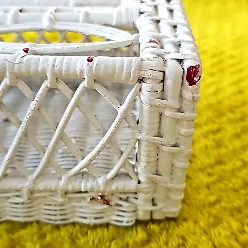 Vintage Rattan Wicker White Tissue Box Holder Home Decor Coastal 10